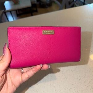 kate spade hot pink saffiano leather continental wallet with gold plaque